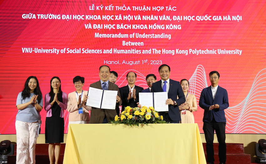 Các bên ký thỏa thuận hợp tác nhằm chia sẻ, nâng cao hiệu quả các hoạt động đào tạo, nghiên cứu CTXH. Các bên ký thỏa thuận hợp tác nhằm chia sẻ, nâng cao hiệu quả các hoạt động đào tạo, nghiên cứu CTXH.