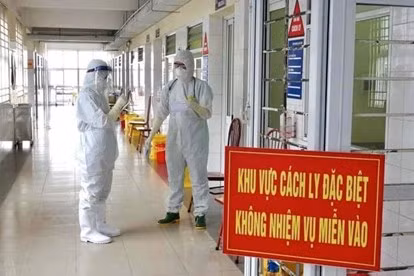 Nam thanh niên là F1 của ca dương tính Covid-19 tại Hà Nam đã được cách ly và lấy mẫu xét nghiệm. Ảnh minh họa