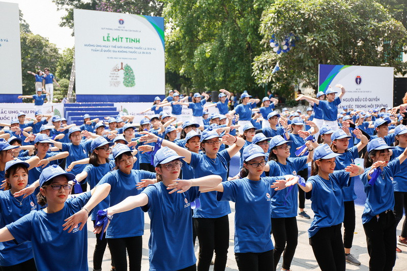 Màn nhảy flasmob của 500 sinh viên. Màn nhảy flasmob của 500 sinh viên.