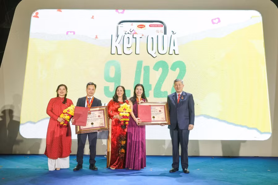 Tổ chức Kỷ lục Việt Nam xác lập kỷ lục cho “Bản đồ trực tuyến có số lượng món ăn Việt Nam nhiều nhất được đóng góp bởi cộng đồng”