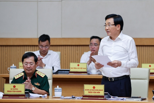 Bộ trưởng, Chủ nhiệm VPCP Trần Văn Sơn phát biểu tại phiên họp - Ảnh: VGP/Nhật Bắc Bộ trưởng, Chủ nhiệm VPCP Trần Văn Sơn phát biểu tại phiên họp - Ảnh: VGP/Nhật Bắc