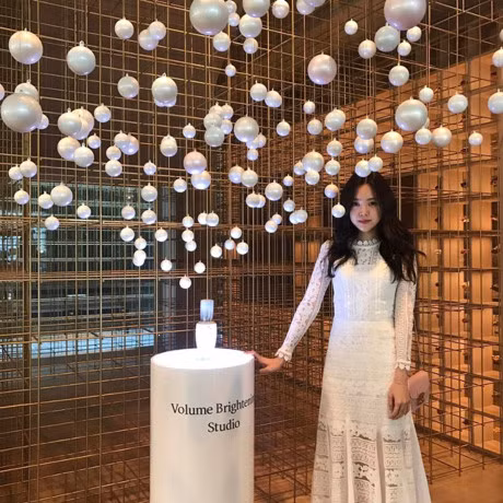 Sao Han 9/3: Lee Jong Suk de mai trai tim lang tu, Na Eun xinh nhu cong chua - Anh 2