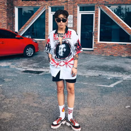 Choang ngop voi kho tang kinh mat doc cua Cao Minh Thang - Anh 3