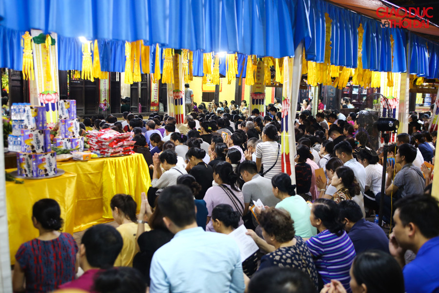 Đến 19h đại lễ chính thức bắt đầu