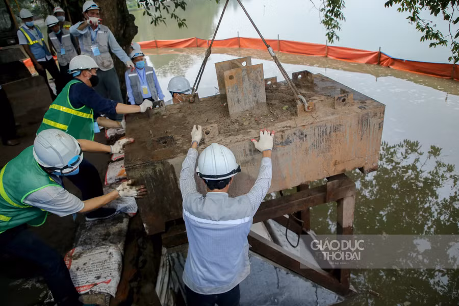 Kè hồ Hoàn Kiếm dài 1500 m chính thức hoàn thành ảnh 9