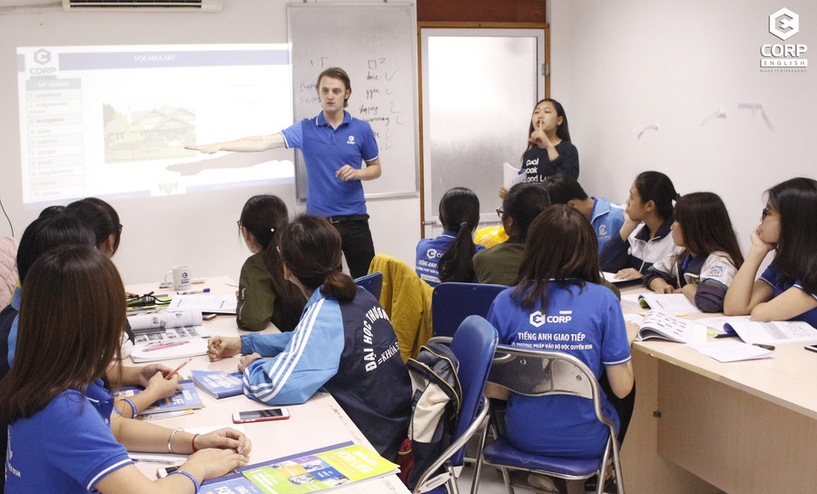 Lớp học với 100% Giáo viên bản ngữ kèm với trợ giảng người Việt Lớp học với 100% Giáo viên bản ngữ kèm với trợ giảng người Việt
