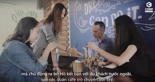 Nói chuyện với người nước ngoài trong quán Coffee