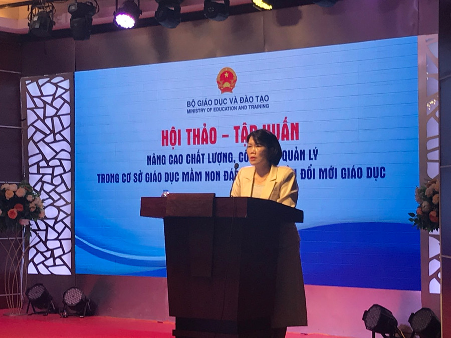 Phó Vụ trưởng Vụ GDMN Hoàng Thị Dinh phát biểu chỉ đạo Hội thảo. Phó Vụ trưởng Vụ GDMN Hoàng Thị Dinh phát biểu chỉ đạo Hội thảo.