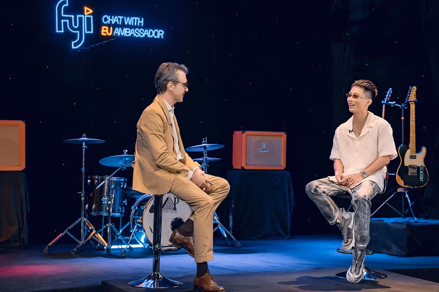 Đại sứ Giorgio Aliberti và Rhymastic chia sẻ về góc nhìn với âm nhạc.