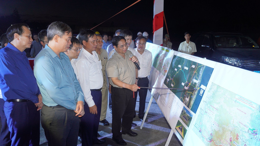 Thủ tướng đồng ý các đề xuất của tỉnh Quảng Trị với một số dự án giao thông. Thủ tướng đồng ý các đề xuất của tỉnh Quảng Trị với một số dự án giao thông.