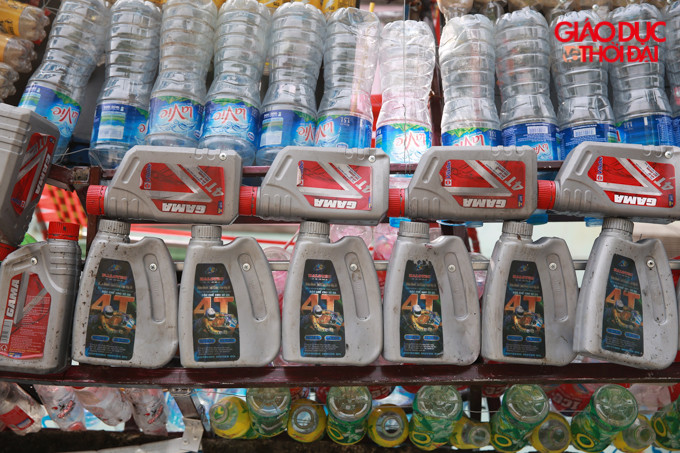 Hô "biến" bãi rác ven sông Hồng thành không gian nghệ thuật ảnh 5