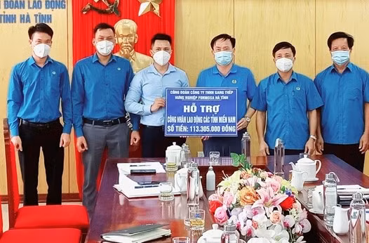 Formosa Hà Tĩnh đã quyên góp ủng hộ hơn 113 triệu đồng cho công nhân, lao động các tỉnh miền Nam bị ảnh hưởng do dịch bệnh.