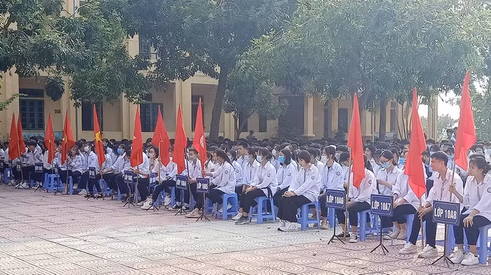 Học sinh Trường THPT Tự Lập - thời điểm chưa có dịch Covid-19