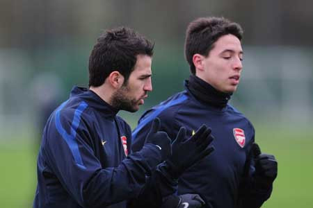 Arsenal điền tên Nasri và Fabregas cho trận play-off Champions League