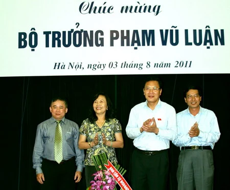 GS.TS Phạm Vũ Luận tái đắc cử Bộ trưởng Bộ GD&amp;ĐT