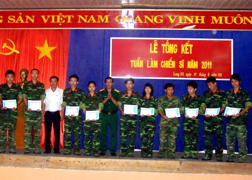 Trưởng thành hơn từ trường học quân ngũ