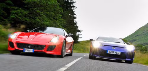 Evo magazine - Lexus LFA đánh bại Ferrari 599 GTO (video)