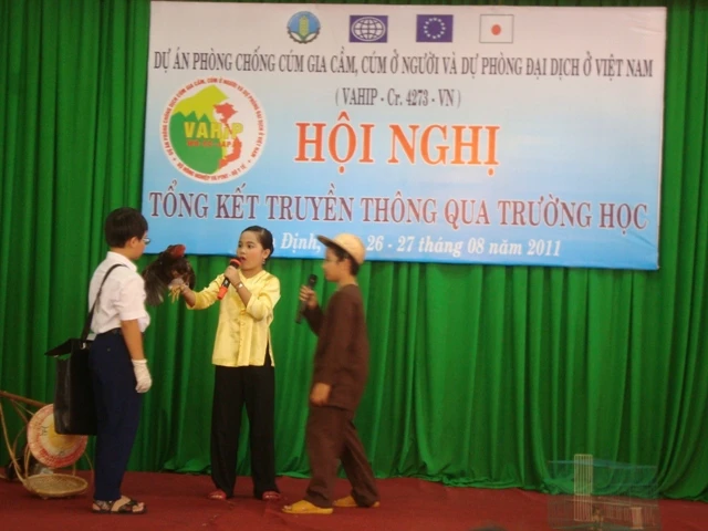 Truyền thông phòng chống dịch cúm gia cầm trong trường học