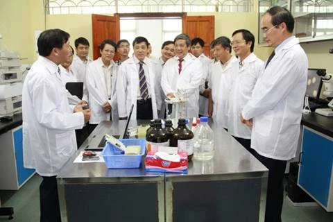 Nghiên cứu khoa học cần ứng dụng thực tế cao hơn