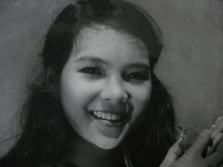 Tố Uyên vai Bé Nga trong Con chim vành khuyên