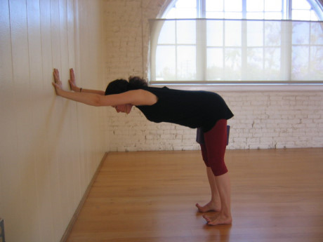 6 động tác yoga giảm đau lưng - Ảnh 5 6 dong tac yoga giam dau lung - Anh 5