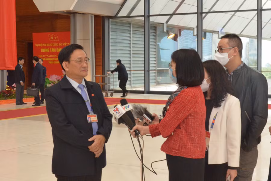 Đại biểu Trần Quốc Tuấn - Trưởng Ban Tuyên giáo Tỉnh uỷ Trà Vinh