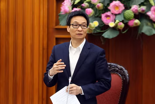 Phó Thủ tướng Vũ Đức Đam "nhắc nhở" ngành giáo dục phải coi trọng hơn nữa, thực hiện nghiêm túc công tác dạy người, giáo dục đạo đức, nếp sống cho học sinh. Ảnh: VGP