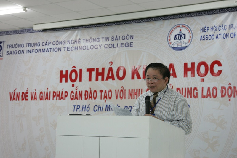 "Vấn đề và giải pháp gắn đào tạo với nhu cầu sử dụng lao động của xã hội" ảnh 2 Thứ trưởng Bùi Văn Ga đánh giá cao sáng kiến tổ chức Hội thảo của ATEC