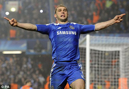 Ivanovic đang chờ đợi xem ai sẽ ngồi ghế nóng tại The Blues