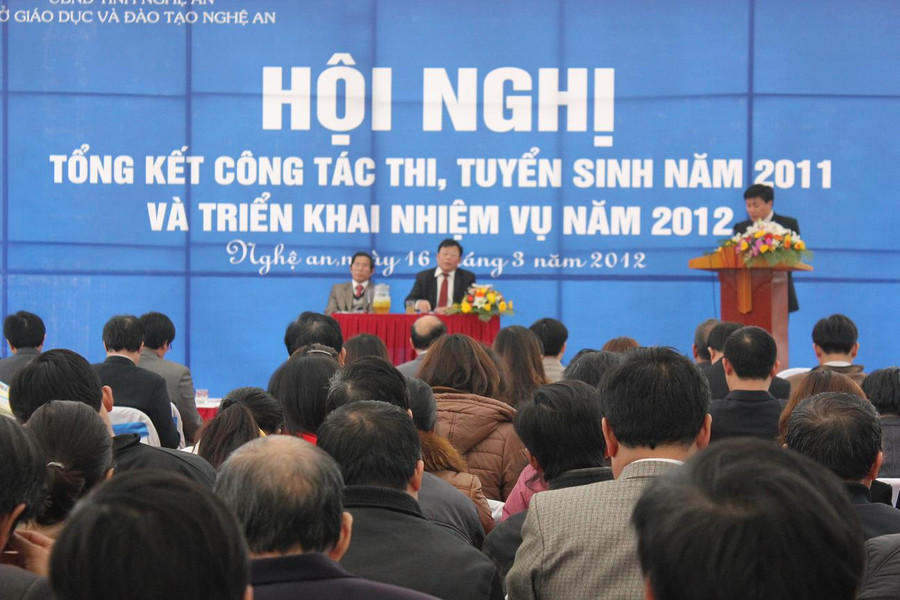 Các đại biểu dự HN