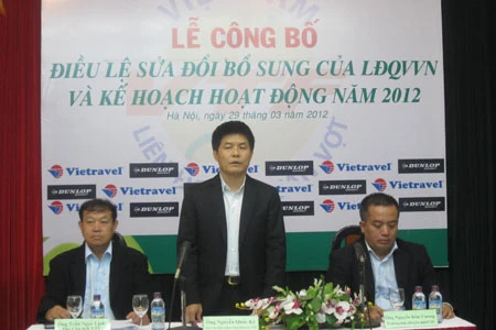 Sẽ thuê HLV ngoại cho ĐT Tennis quốc gia