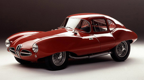 Alfa Romeo Disco Volante đời 1952, nguyên mẫu của Disco Volante 2012. Alfa Romeo Disco Volante đời 1952, nguyên mẫu của Disco Volante 2012.