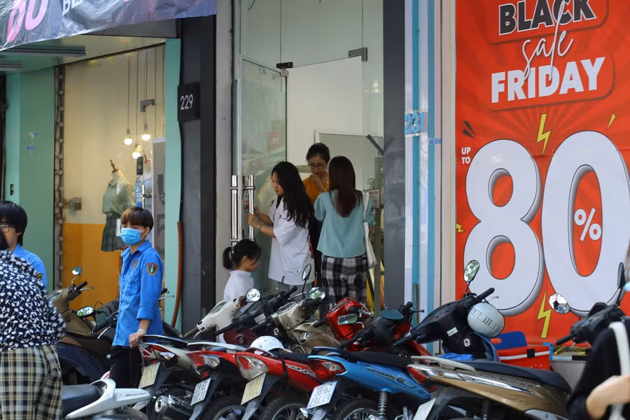 Nhiều nơi giảm giá đến 80%.