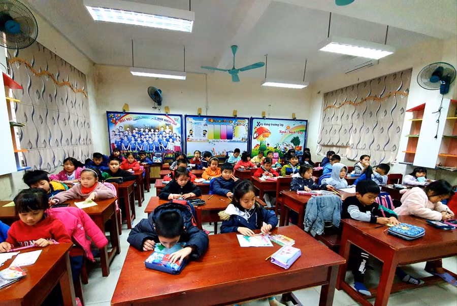 Các phòng học trường Lý Thường Kiệt đảm bảo đủ ấm và kín gió…