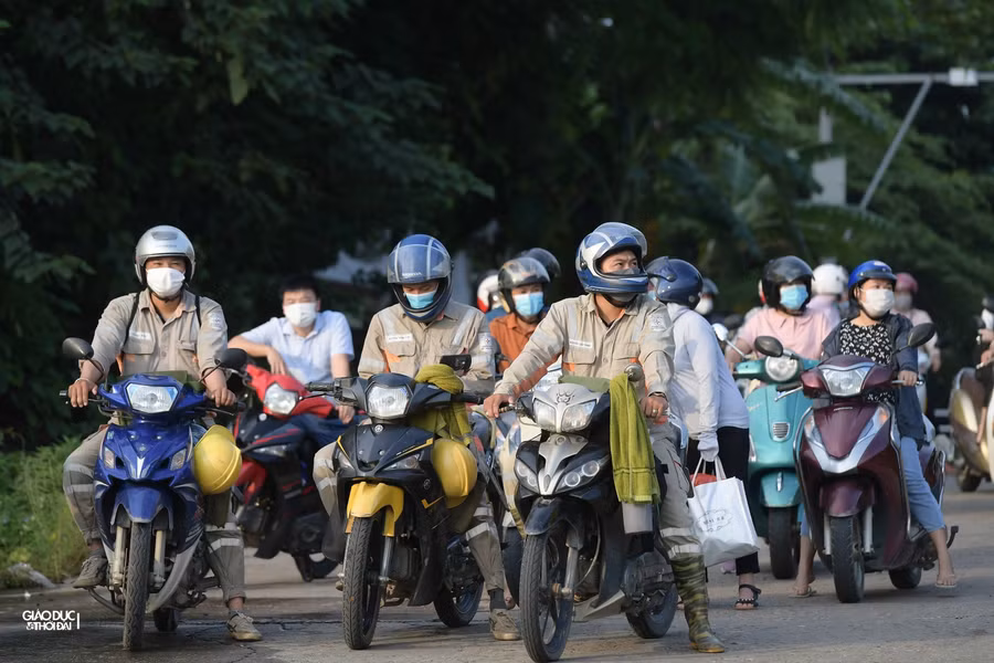 Hành khách đi phà phải có giấy xét nghiệm sàng lọc SARS-CoV-2 âm tính trong 72 giờ.