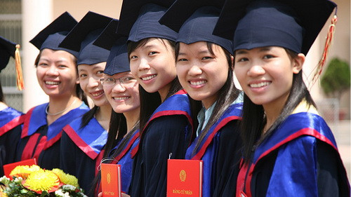 Cần có chính sách cụ thể nhằm thu hút người tài, khuyến khích, động viên những học sinh giỏi đăng ký thi vào các trường sư phạm có chất lượng cao. Ảnh minh họa/internet