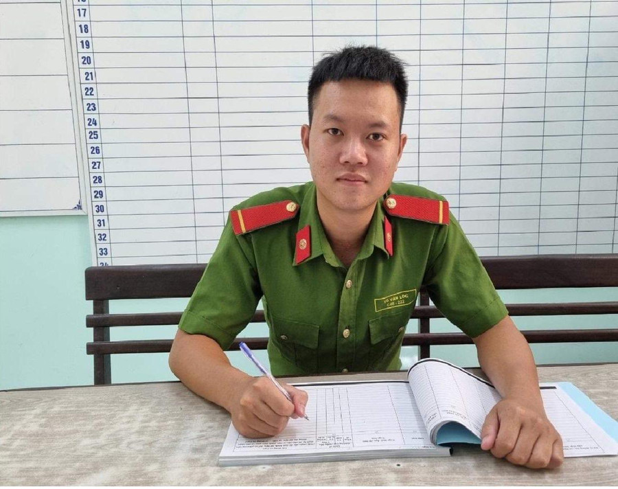 Chiến sĩ Võ Văn Lộc. Chiến sĩ Võ Văn Lộc.