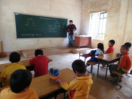 Không ghi thời hạn luân chuyển trong quyết định điều động có được hưởng phụ cấp thu hút?