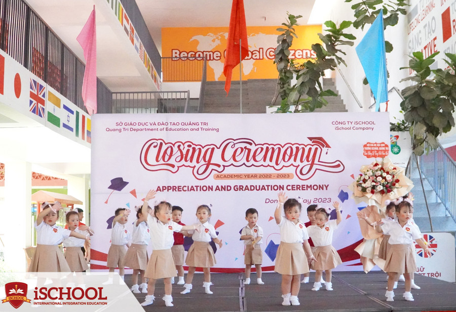 Trẻ bậc mầm non tại iSchool Quảng Trị được giáo dục phát triển toàn diện các kỹ năng. Trẻ bậc mầm non tại iSchool Quảng Trị được giáo dục phát triển toàn diện các kỹ năng.