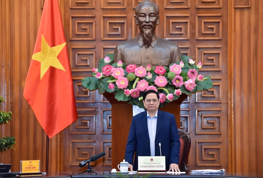 Thủ tướng Phạm Minh Chính: Để phòng, chống dịch hiệu quả, thực tiễn Việt Nam và kinh nghiệm quốc tế cho thấy vaccine có tính chất quyết định, cộng với ý thức người dân là rất quan trọng. Ảnh: VGP/Nhật Bắc