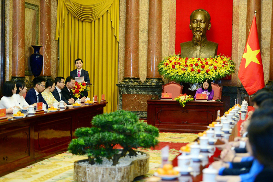 Anh Nguyễn Minh Triết, Bí thư T.Ư Đoàn, Chủ tịch T.Ư Hội Sinh viên Việt Nam phát biểu tại buổi gặp mặt. Anh Nguyễn Minh Triết, Bí thư T.Ư Đoàn, Chủ tịch T.Ư Hội Sinh viên Việt Nam phát biểu tại buổi gặp mặt.