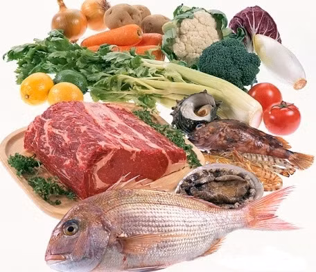 Bước vào tuổi dậy thì, trẻ cần nguồn năng lượng ngang người trưởng thành.