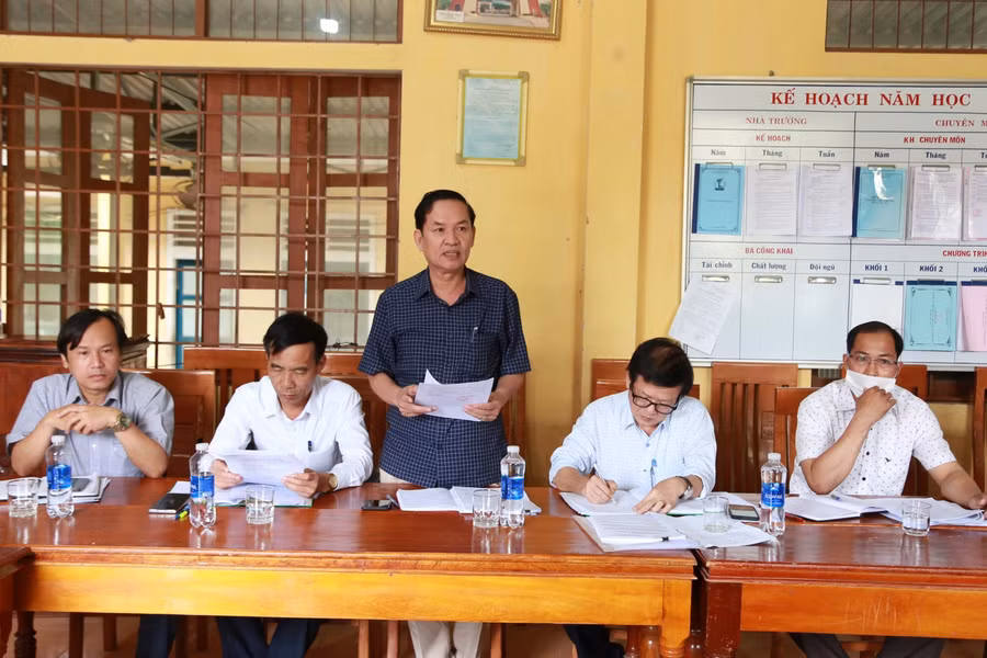 Lãnh đạo Phòng GD&amp;ĐT huyện Hướng Hóa nêu lên một số khó khăn đối với các trường phổ thông bán trú.