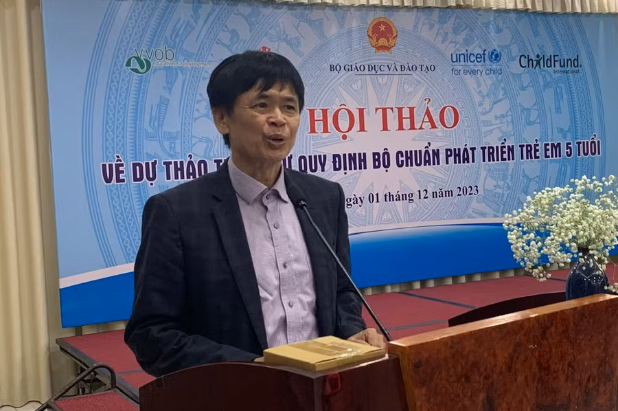 Vụ trưởng Nguyễn Bá Minh phát biểu khai mạc Hội thảo.