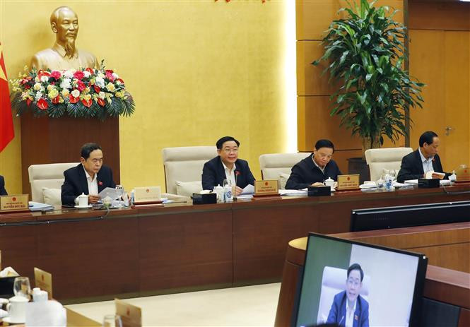 Chủ tịch Quốc hội Vương Đình Huệ chủ trì phiên họp. Ảnh: Nhan Sáng/TTXVN