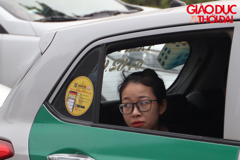 Một số người đi quãng đường khá xa đến đây