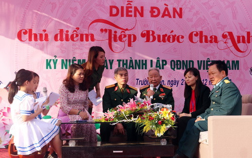 Tọa đàm giao lưu chủ điểm “Tiếp bước cha anh”