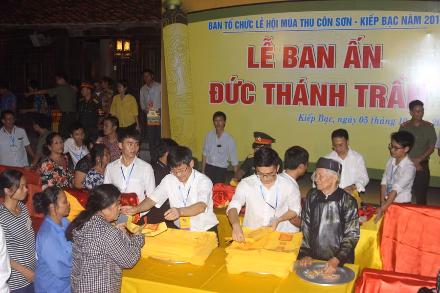 Nhiều điểm mới trong Lễ Khai ấn Đền Kiếp Bạc