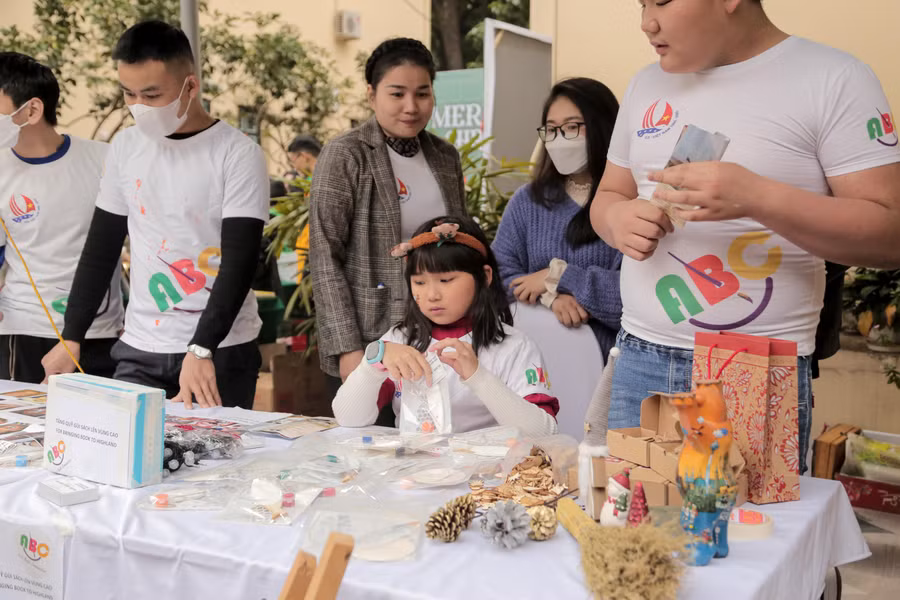 Gian hàng tại Hội chợ Giáng sinh EAN.