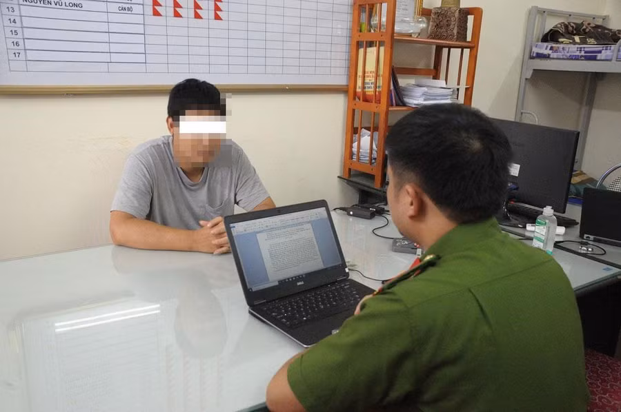 Nguyễn Văn Khiết tại cơ quan điều tra.